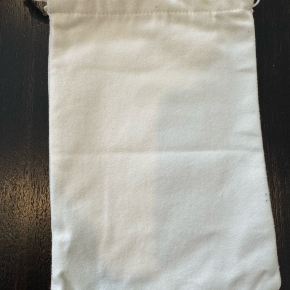Bottega Veneta Small Dustbag 11x8 NEW 🔥🔥 - Picture 2 of 2